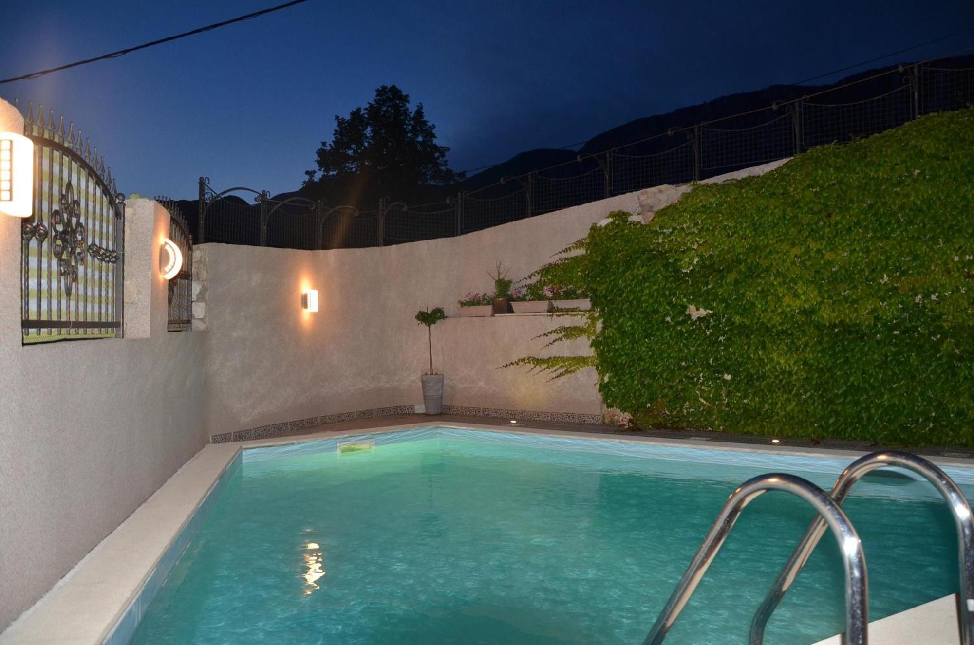Grosses Ferienhaus Mit Eigenem Pool Und Terrasse Crikvenica Ngoại thất bức ảnh